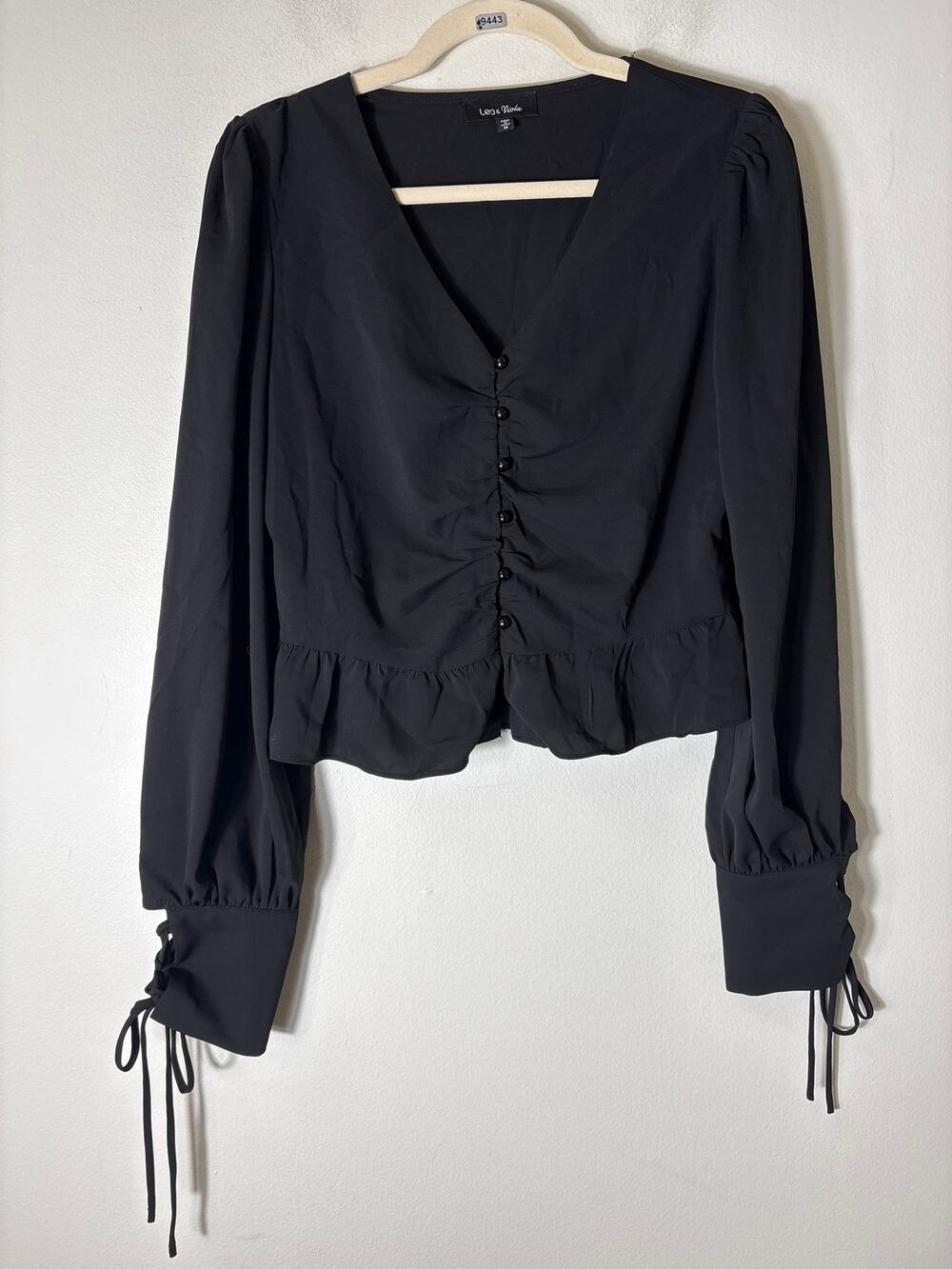 Lea & Viola Black Long Peasant Sleeve Shirt with Cropped Bodice Sz M